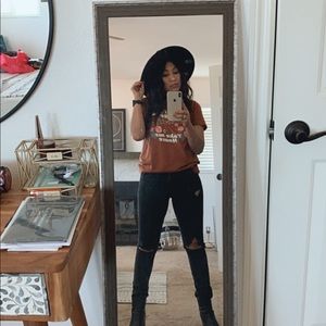 Meet your Posher, Liz